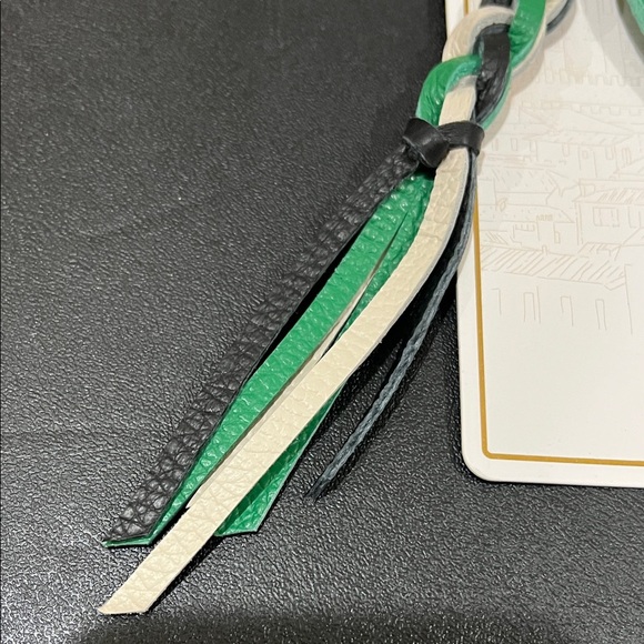 La Via | Italian Leather Heart Bag Charm 💚 - Picture 6 of 11